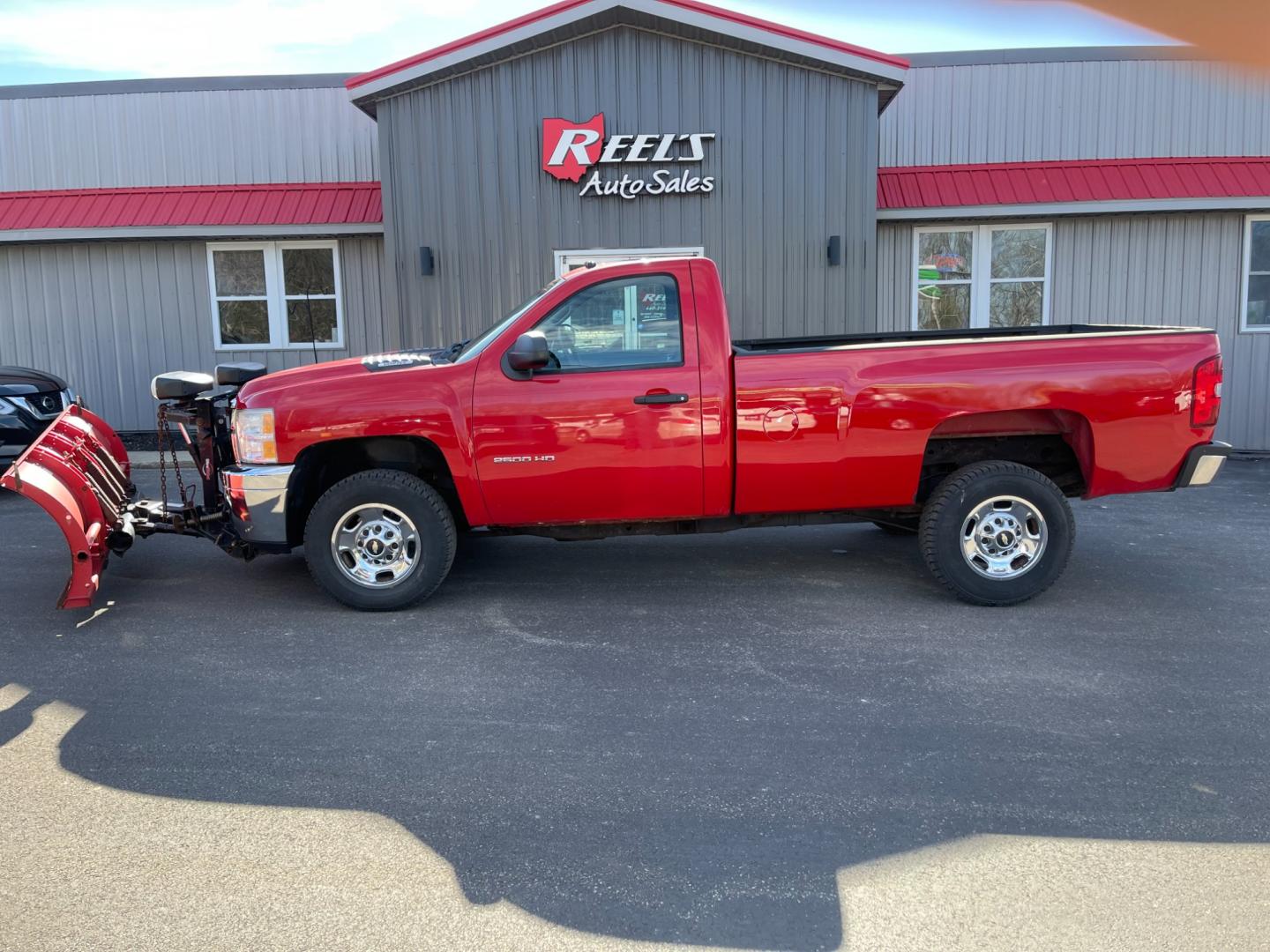 2011 Red /Black Chevrolet Silverado 2500HD Work Truck Long Box 4WD (1GC0KVCG8BF) with an 6.0L V8 OHV 16V FFV engine, 6-Speed Automatic transmission, located at 547 E. Main St., Orwell, OH, 44076, (440) 437-5893, 41.535435, -80.847855 - Photo#16